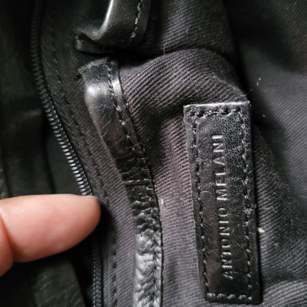 Antonio Melani leather shoulder bag - Picture 9 of 12